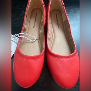 NWT Women's Red Ballet Flats